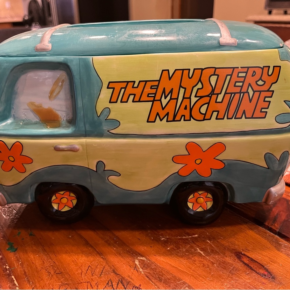 Scooby Doo mystery machine cookie jar